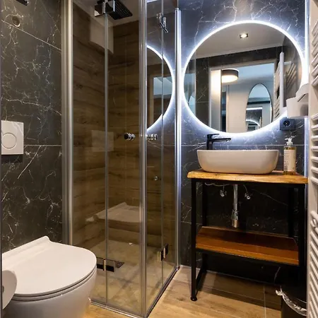 Metropol Hotel Tybinga