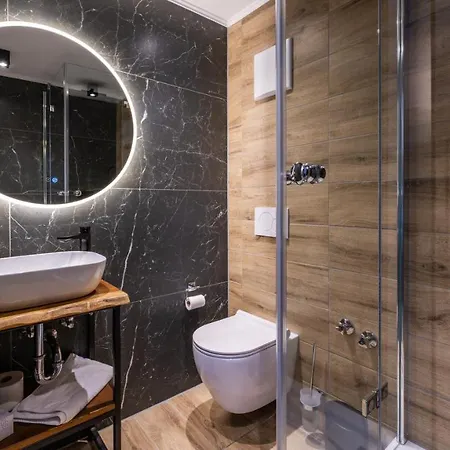 Metropol 3*