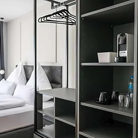 Metropol Hotel