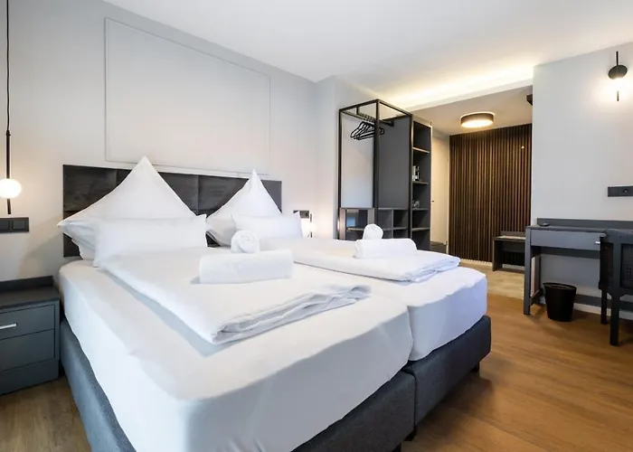 Metropol Garni Hotel 3*
