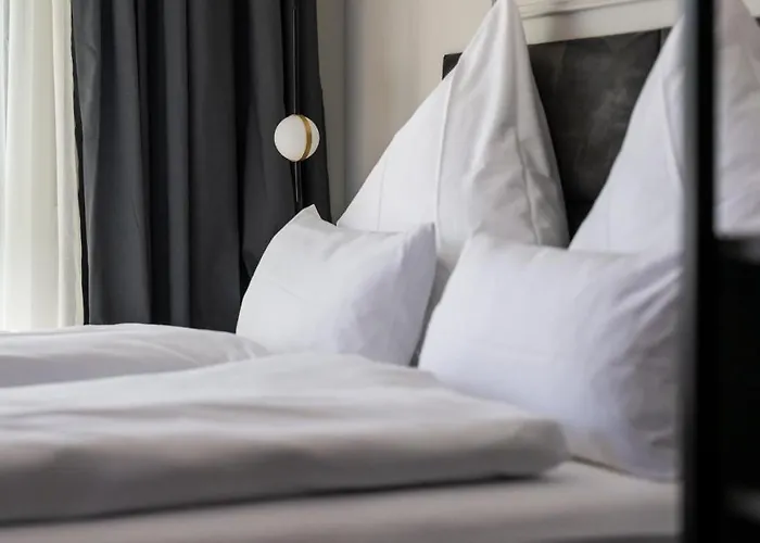 Metropol Garni Hotell 3*