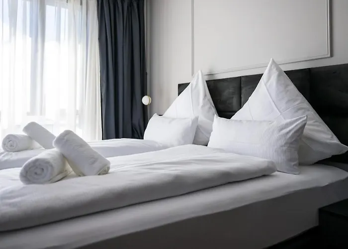 Metropol Garni Hotell 3*